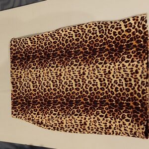 Leopard pencil skirt